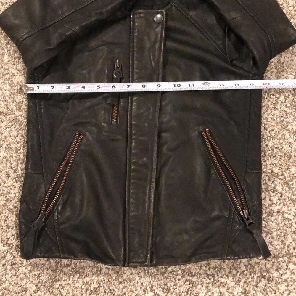 Madewell ‘Metropolis’ Collarless Leather Jacket - Picture 15 of 16